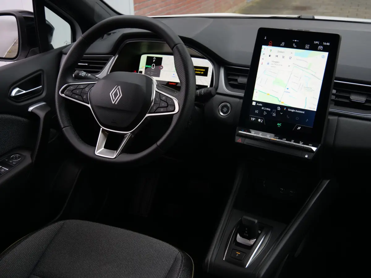 1.8 E-Tech full hybrid 160 Pk techno Automaat Navi / DAB / Apple Carplay / Camera