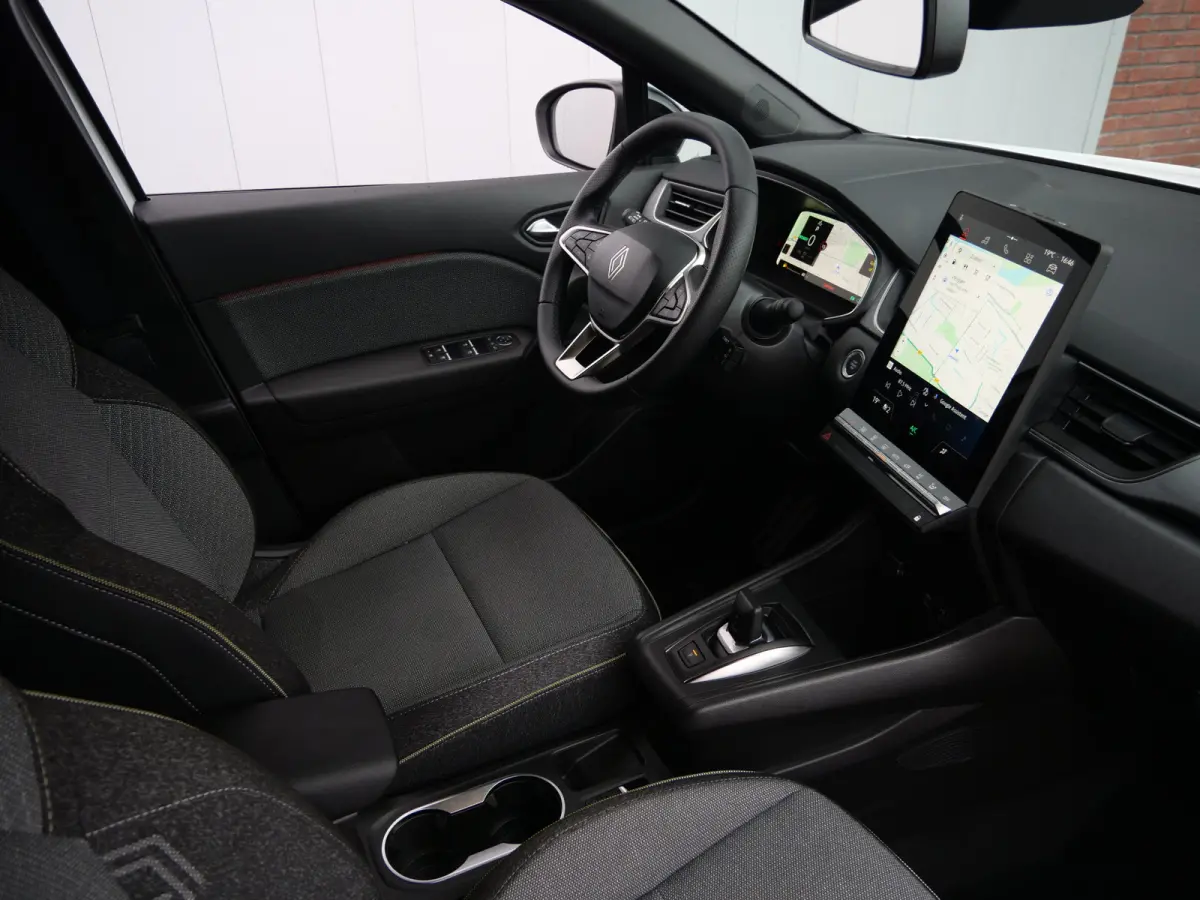 1.8 E-Tech full hybrid 160 Pk techno Automaat Navi / DAB / Apple Carplay / Camera