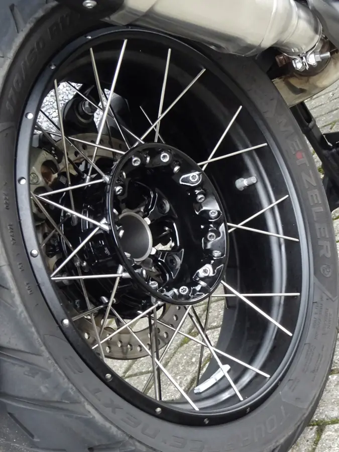 TRIPLE BLACK