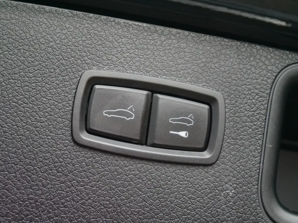 2.9 Turbo 441 Pk Automaat Navi / DAB / Leer / Luchtvering / Pano-dak / Apple Carplay