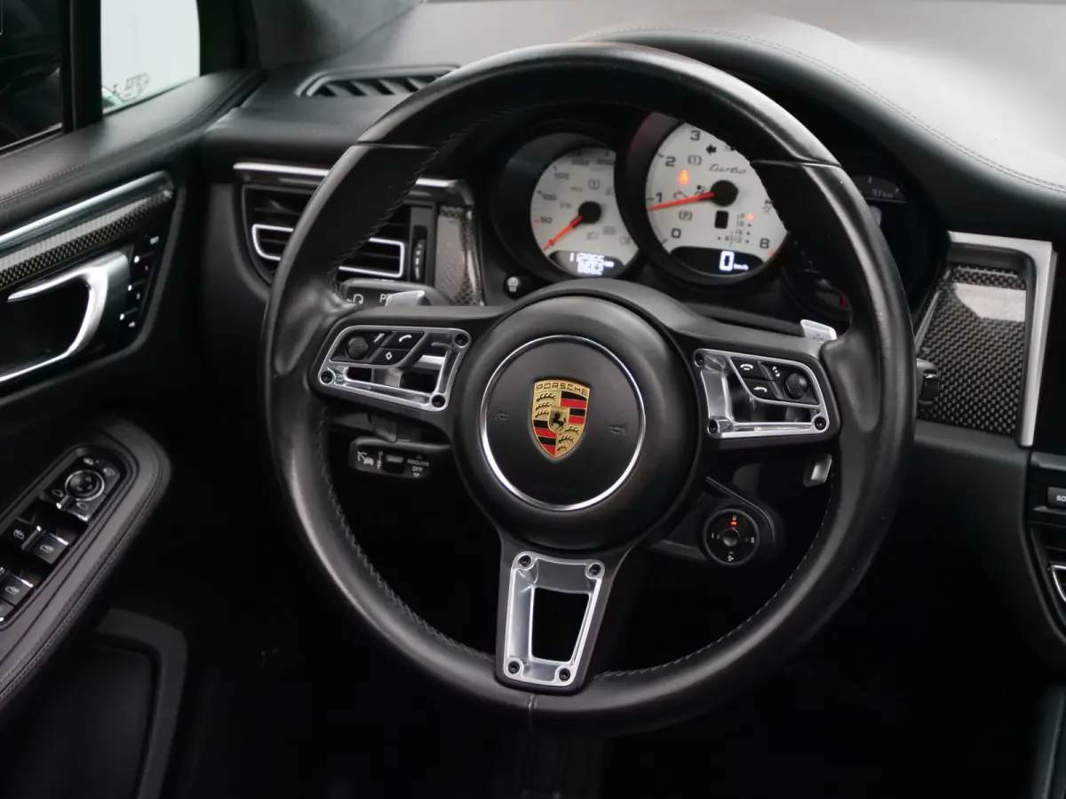 2.9 Turbo 441 Pk Automaat Navi / DAB / Leer / Luchtvering / Pano-dak / Apple Carplay