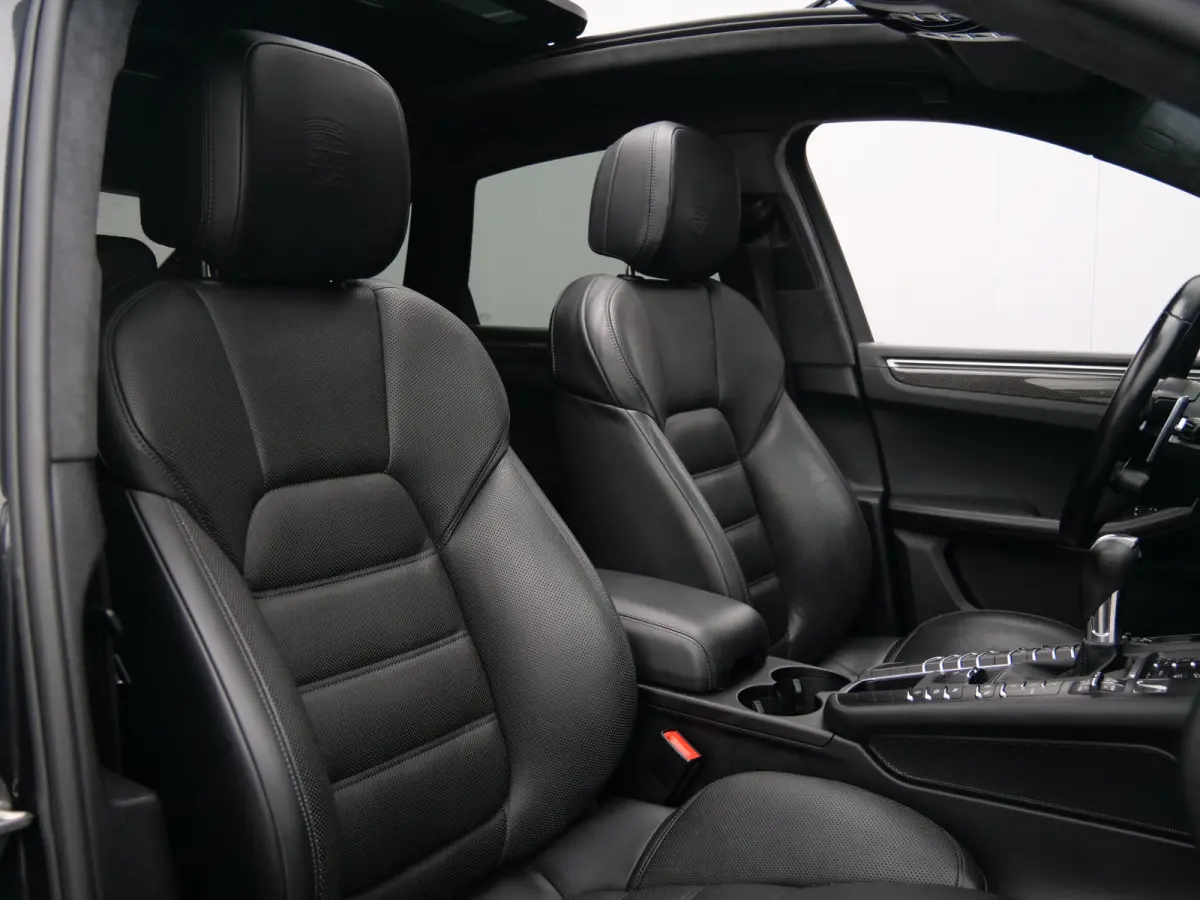 2.9 Turbo 441 Pk Automaat Navi / DAB / Leer / Luchtvering / Pano-dak / Apple Carplay