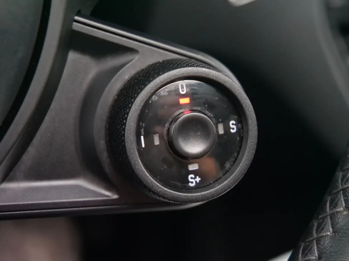 2.9 Turbo 441 Pk Automaat Navi / DAB / Leer / Luchtvering / Pano-dak / Apple Carplay