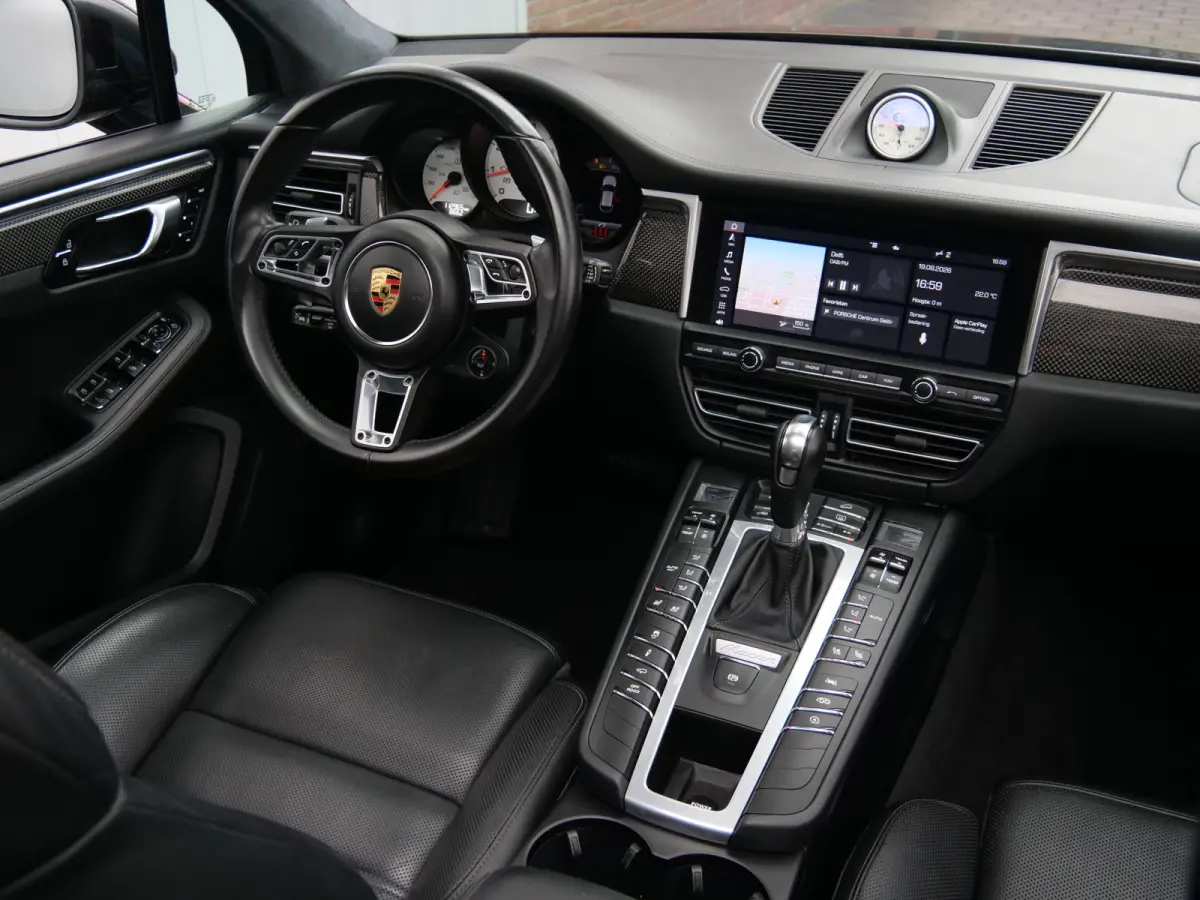 2.9 Turbo 441 Pk Automaat Navi / DAB / Leer / Luchtvering / Pano-dak / Apple Carplay