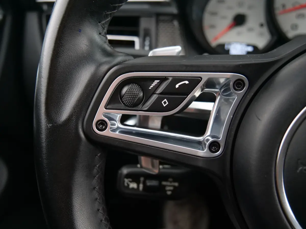 2.9 Turbo 441 Pk Automaat Navi / DAB / Leer / Luchtvering / Pano-dak / Apple Carplay