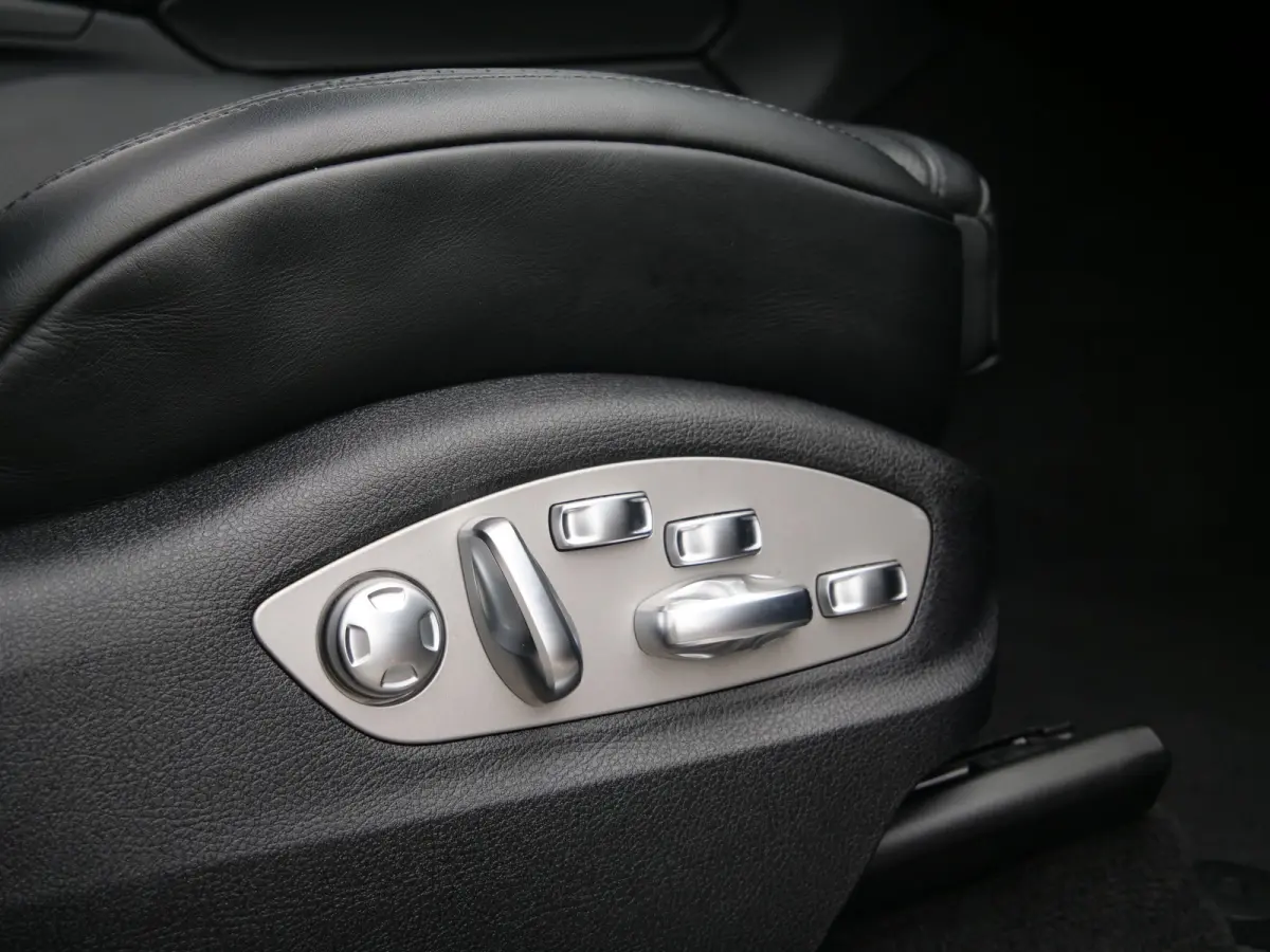2.9 Turbo 441 Pk Automaat Navi / DAB / Leer / Luchtvering / Pano-dak / Apple Carplay