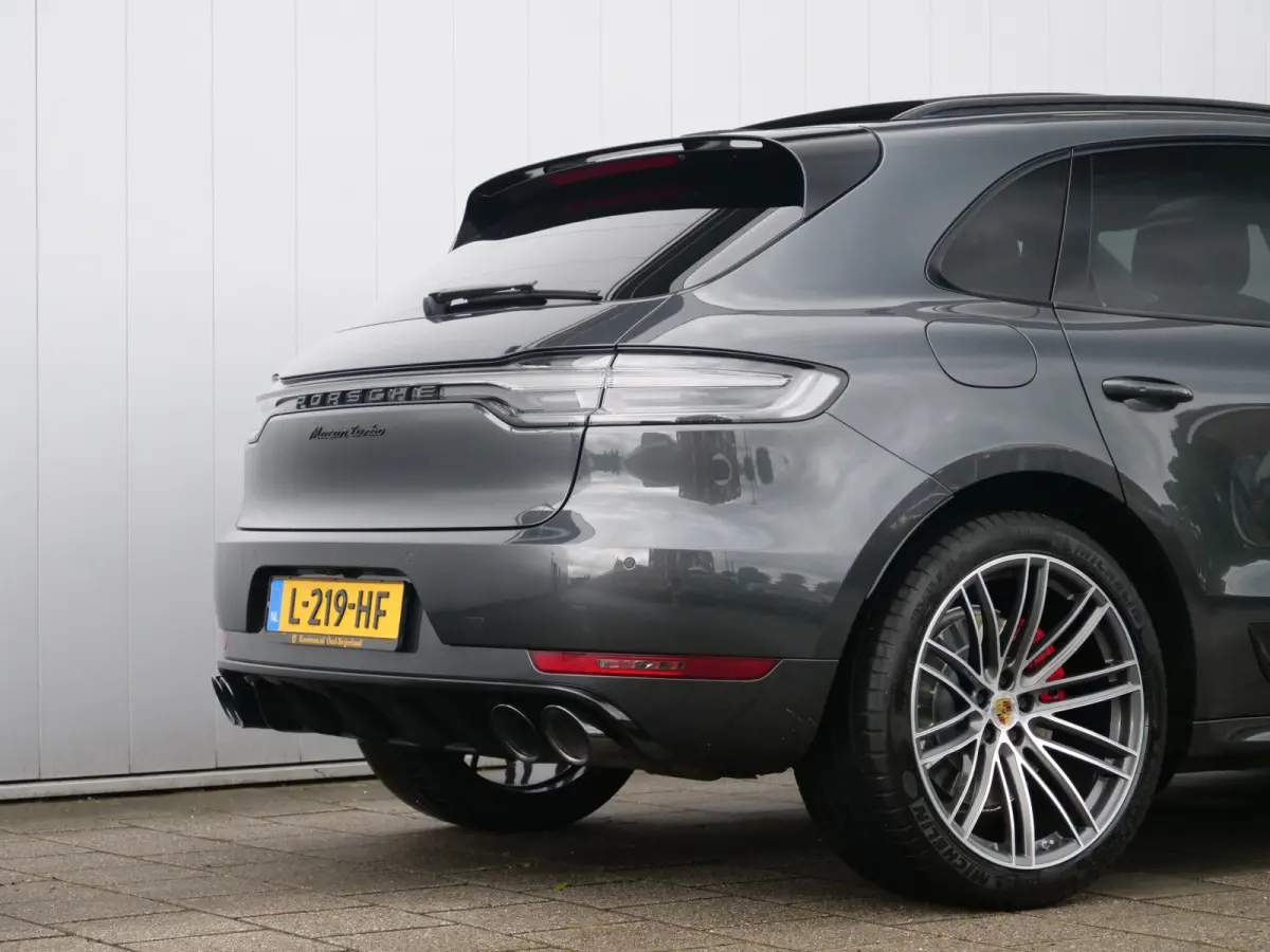 2.9 Turbo 441 Pk Automaat Navi / DAB / Leer / Luchtvering / Pano-dak / Apple Carplay