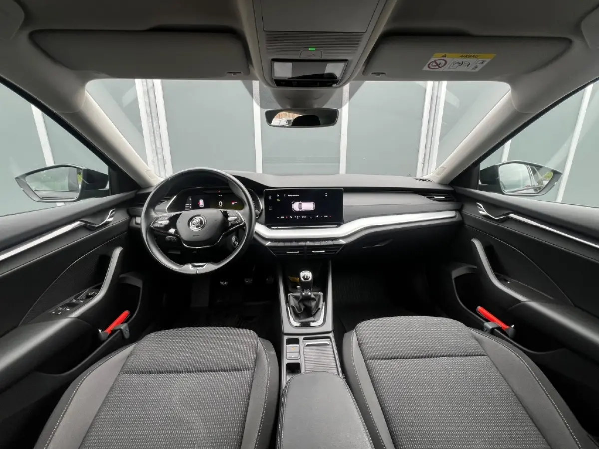 1.5 TSI 150pk First Edition | ACC | Carplay | Navi | Isofix | LED