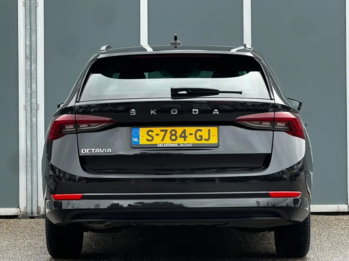 1.5 TSI 150pk First Edition | ACC | Carplay | Navi | Isofix | LED
