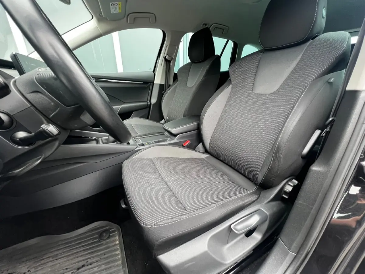 1.5 TSI 150pk First Edition | ACC | Carplay | Navi | Isofix | LED