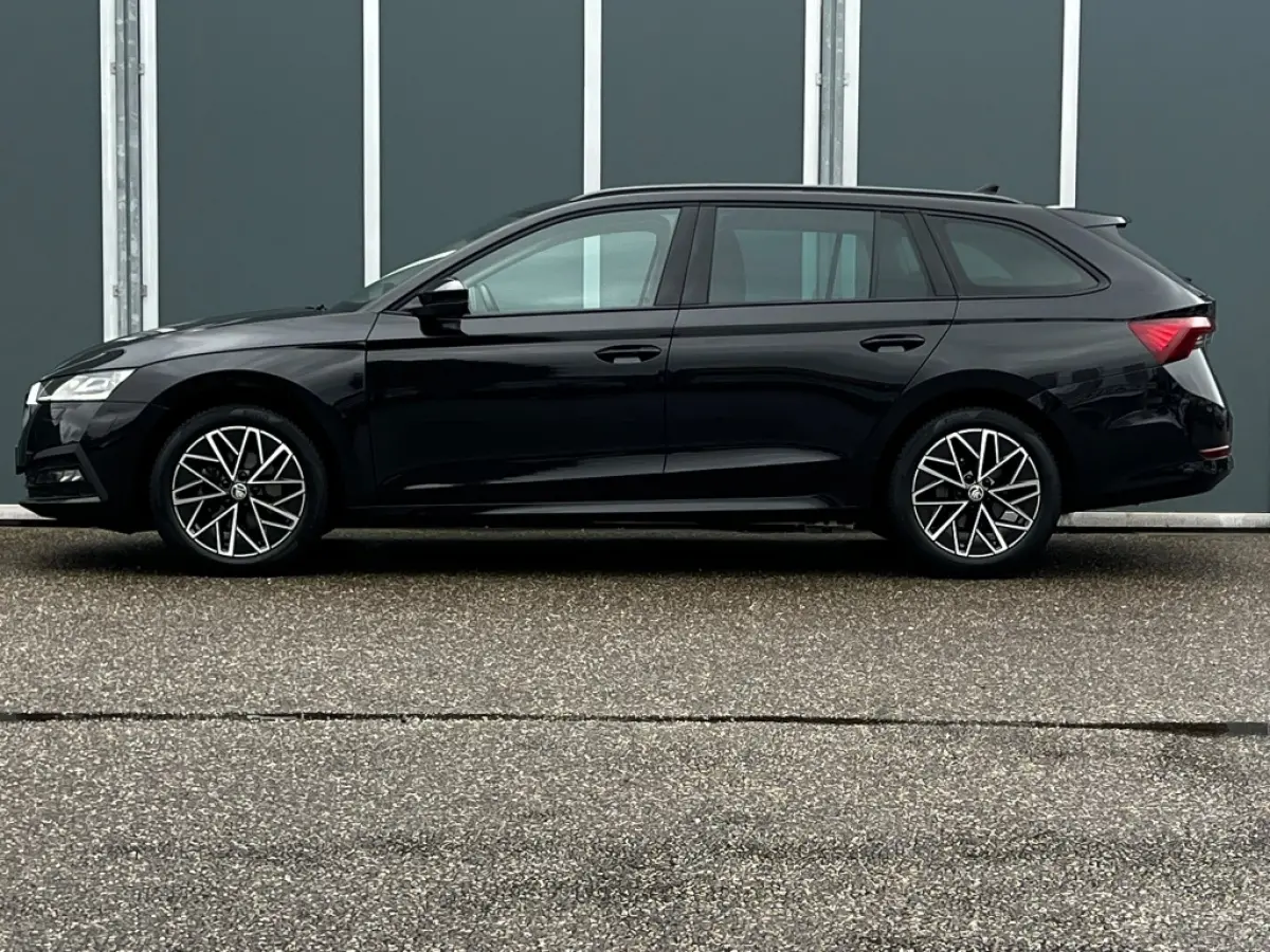 1.5 TSI 150pk First Edition | ACC | Carplay | Navi | Isofix | LED