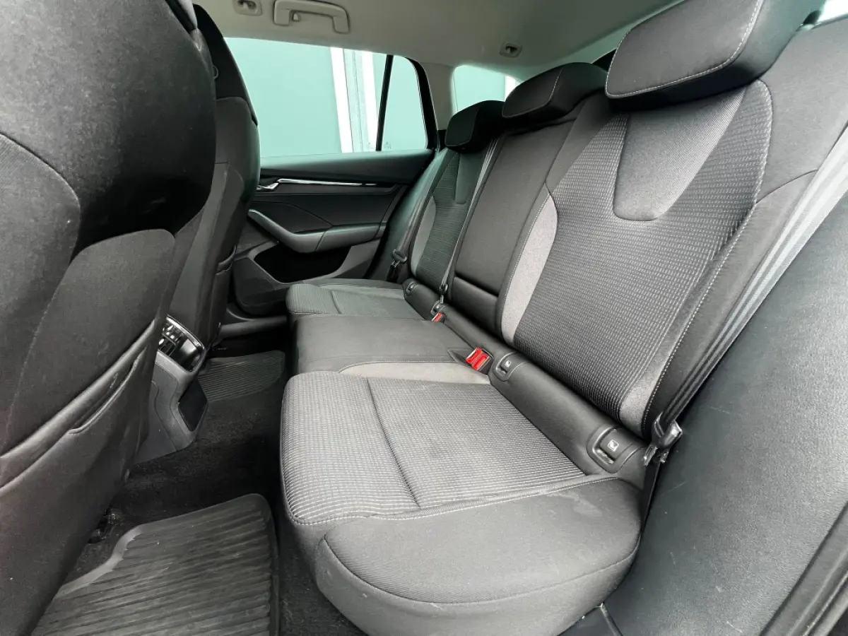 1.5 TSI 150pk First Edition | ACC | Carplay | Navi | Isofix | LED