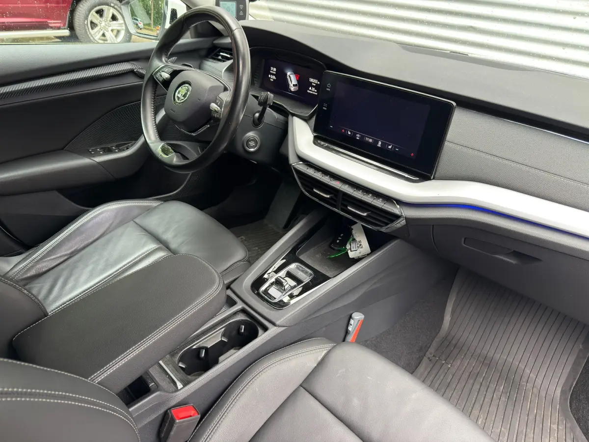 1.4 TSI iV PHEV Business Edition Plus l Virtual l Automaat l ACC l VDOH l