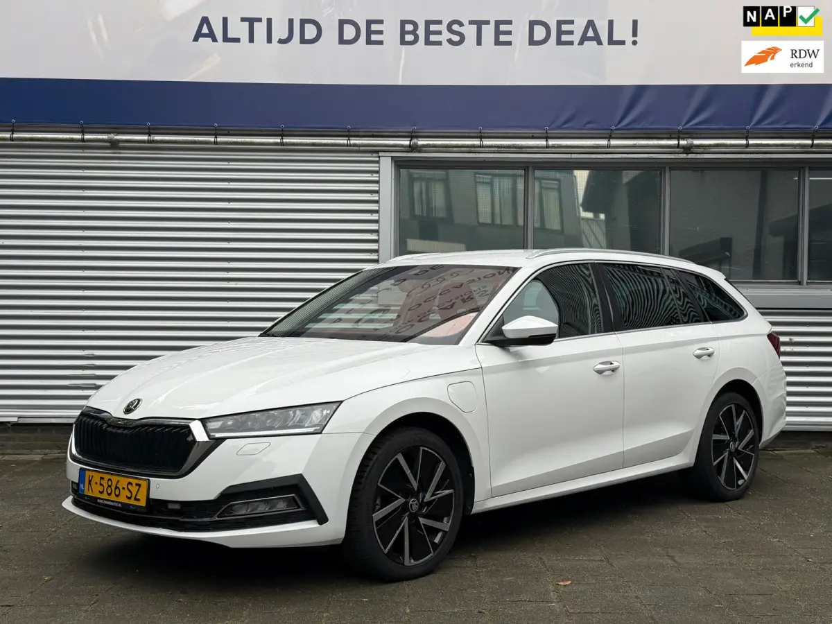 1.4 TSI iV PHEV Business Edition Plus l Virtual l Automaat l ACC l VDOH l