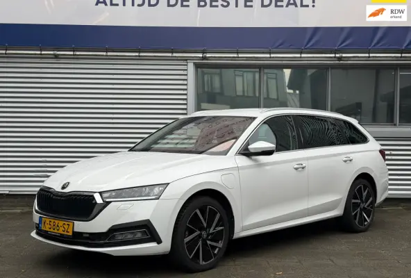 1.4 TSI iV PHEV Business Edition Plus l Virtual l Automaat l ACC l VDOH l