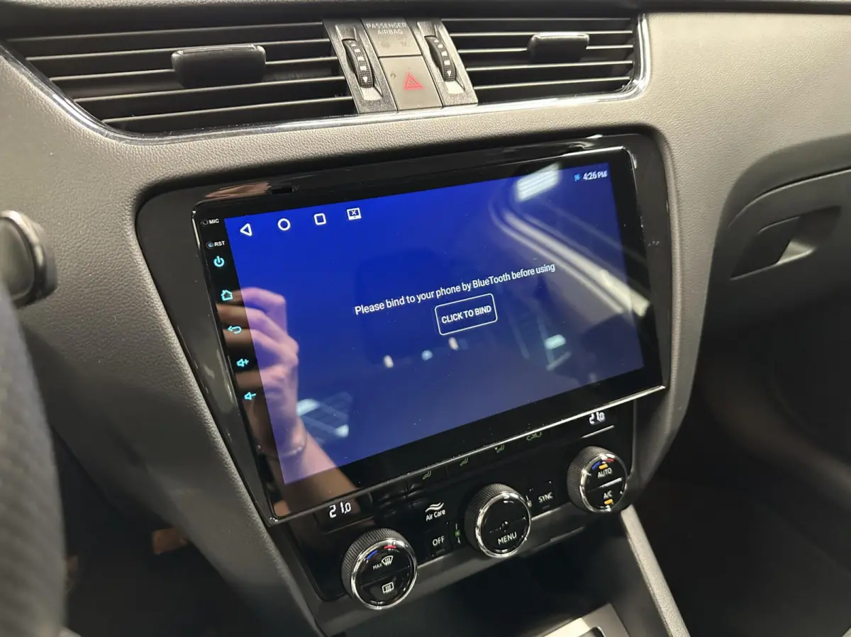 1.0 TSI Greentech Style Business NAVI CARPLAY CRUISE LM ECC.
