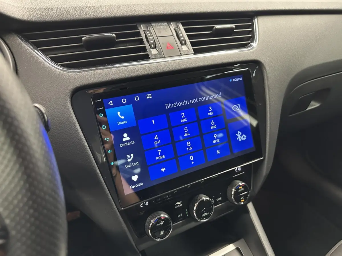 1.0 TSI Greentech Style Business NAVI CARPLAY CRUISE LM ECC.