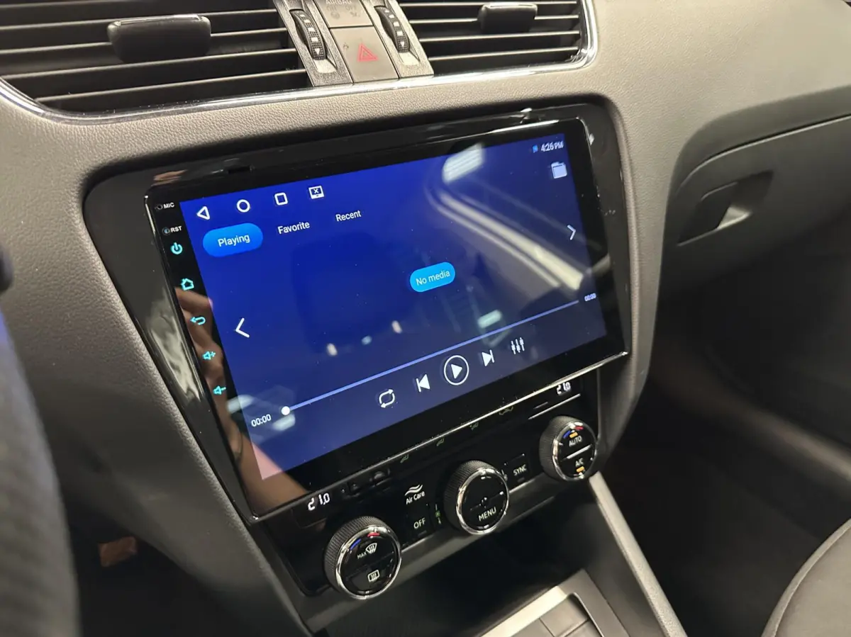 1.0 TSI Greentech Style Business NAVI CARPLAY CRUISE LM ECC.