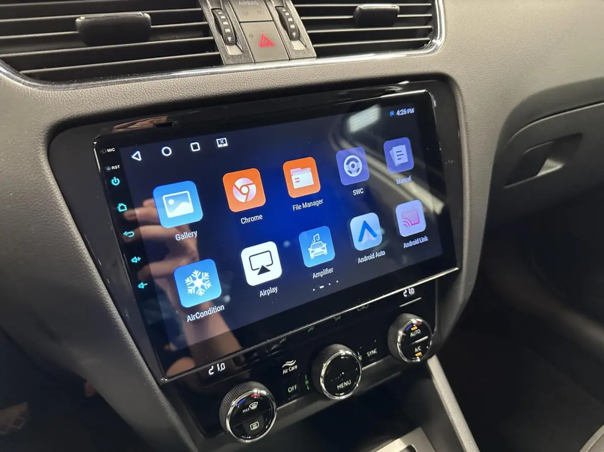 1.0 TSI Greentech Style Business NAVI CARPLAY CRUISE LM ECC.
