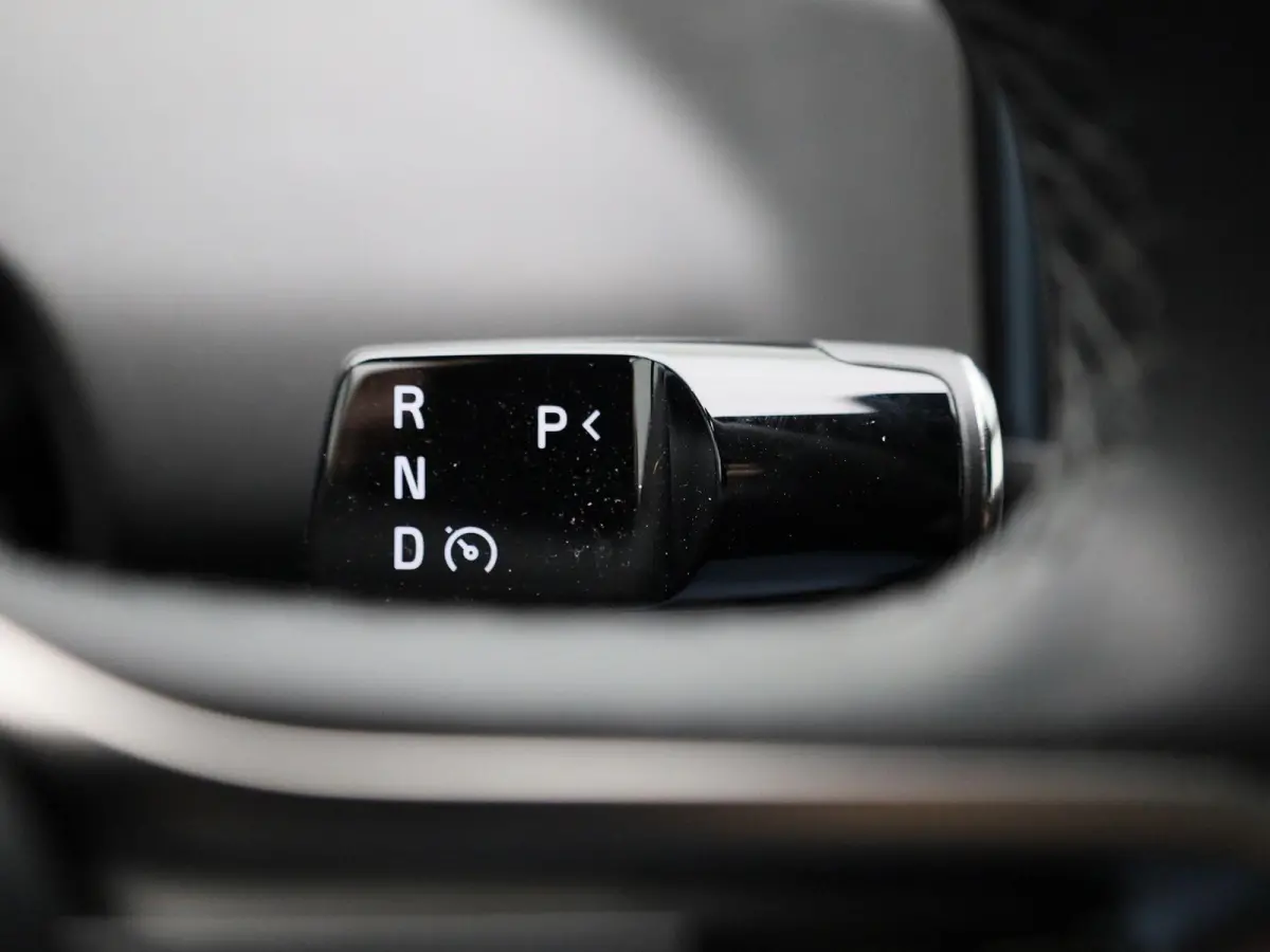 Single Motor Extended Range Core | NAVIGATIE | CAMERA | LED