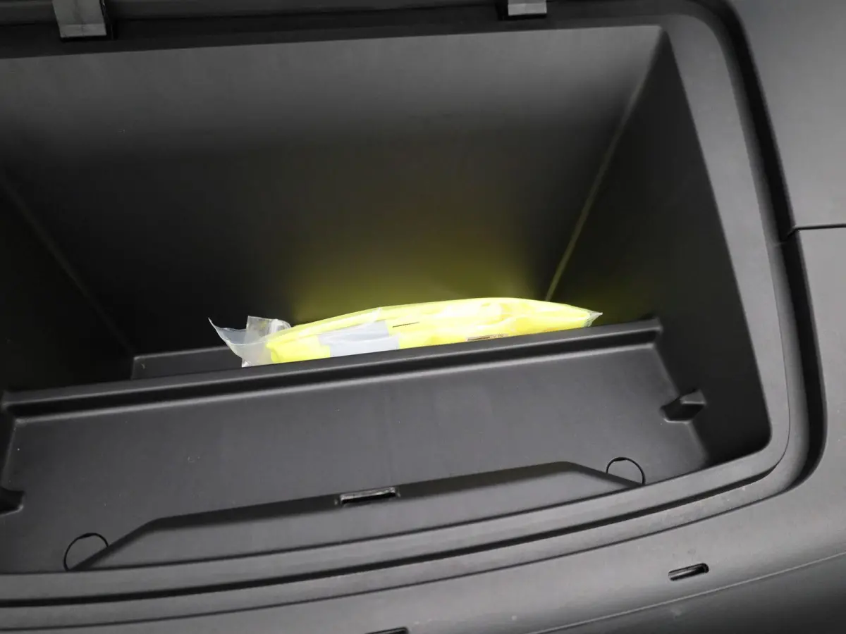 Single Motor Extended Range Core | NAVIGATIE | CAMERA | LED