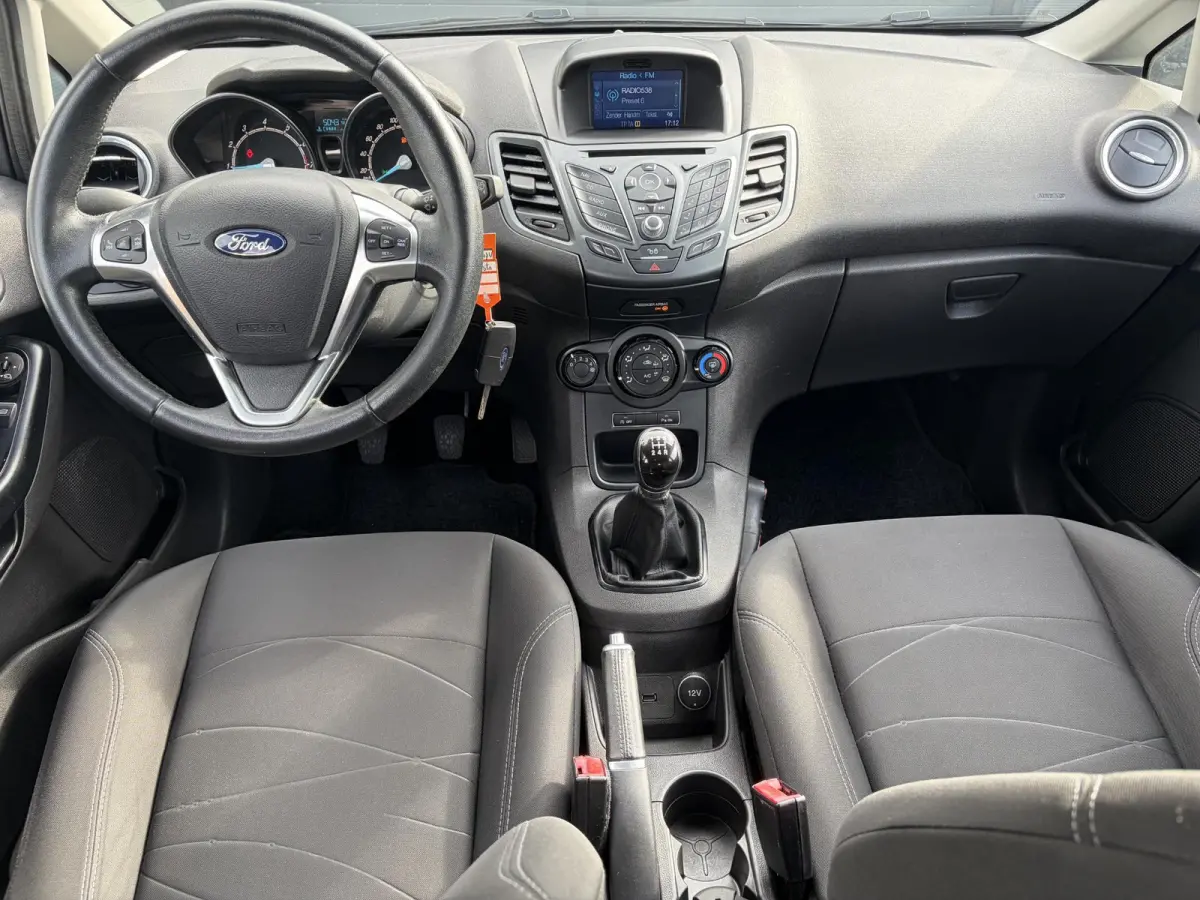 1.0 Style Ultimate 2e Eigenaar l Navi l Airco l Cruise l Lm velgen l Pdc V+A l N.A.P l 5 Deurs l Weinig km l Zeer Zuinig l Apk tot 04-2027