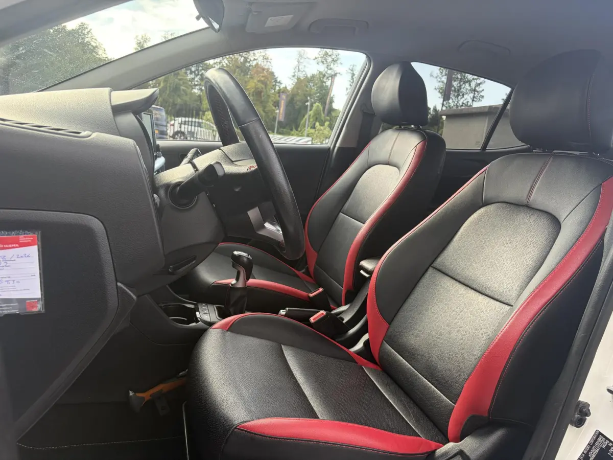 1.0 T-GDI GT-Line ✓102pk✓Draadloze telefoonlader✓Carplay✓2e Eigenaar✓Keyless✓Camera✓Stoelverw-Stuurverw✓Leder✓Navi✓Airco✓Cruise✓Lm velgen✓Pdc✓N.A.P✓Net beurt ge