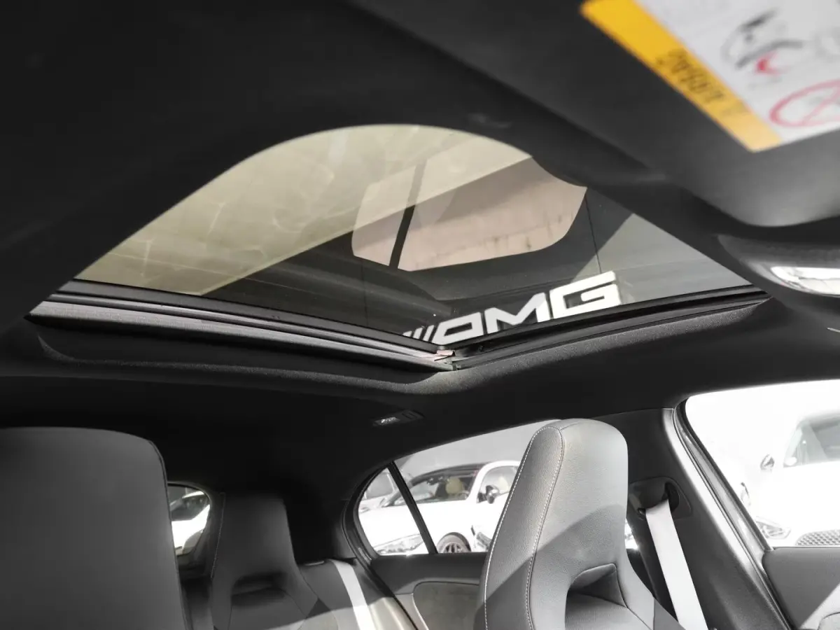 250e AMG ** NIGHT, MBUX+, PANO, MEMO, DISTR, 2-Zone CLIMA, 19-inch LMV,  ** 1e EIG - UNFALLFREI ** ** INFORMEER OOK NAAR ONZE AANTREKKELIJKE FINANCIAL-LEASE TARIEVEN **