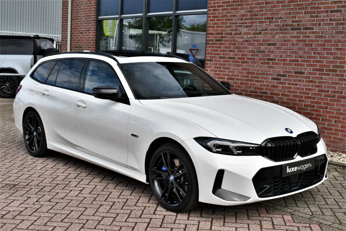320e xDrive M-Sport Pro Pano ACC Trekh El-zetels H/K 19inch