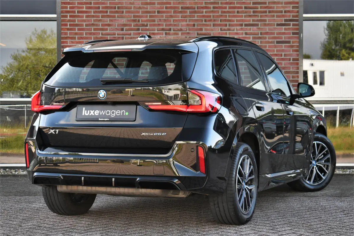 xDrive25e M-Sport Premium ACC-voorbereiding 18inch Camera AC-Snelladen