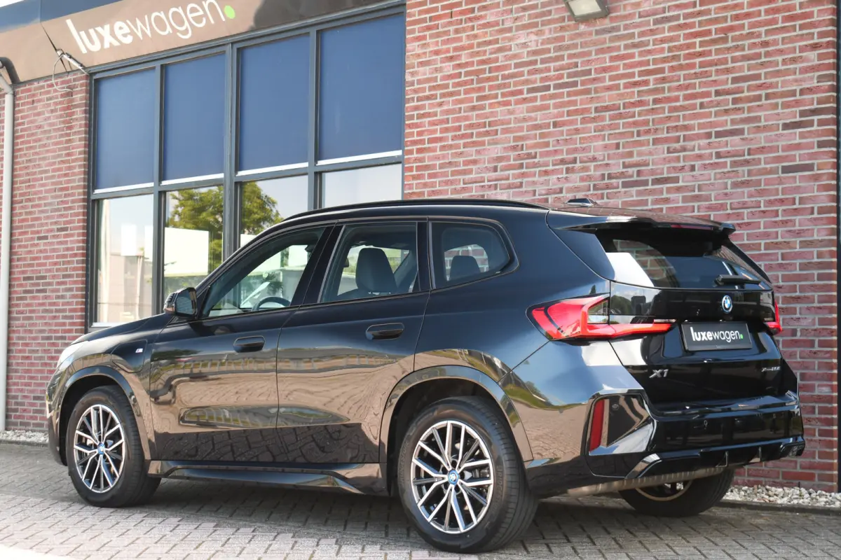 xDrive25e M-Sport Premium ACC-voorbereiding 18inch Camera AC-Snelladen