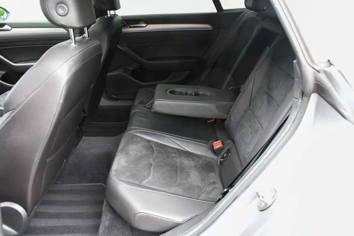 1.5 TSI Business Panoramadak R-line Trekhaak