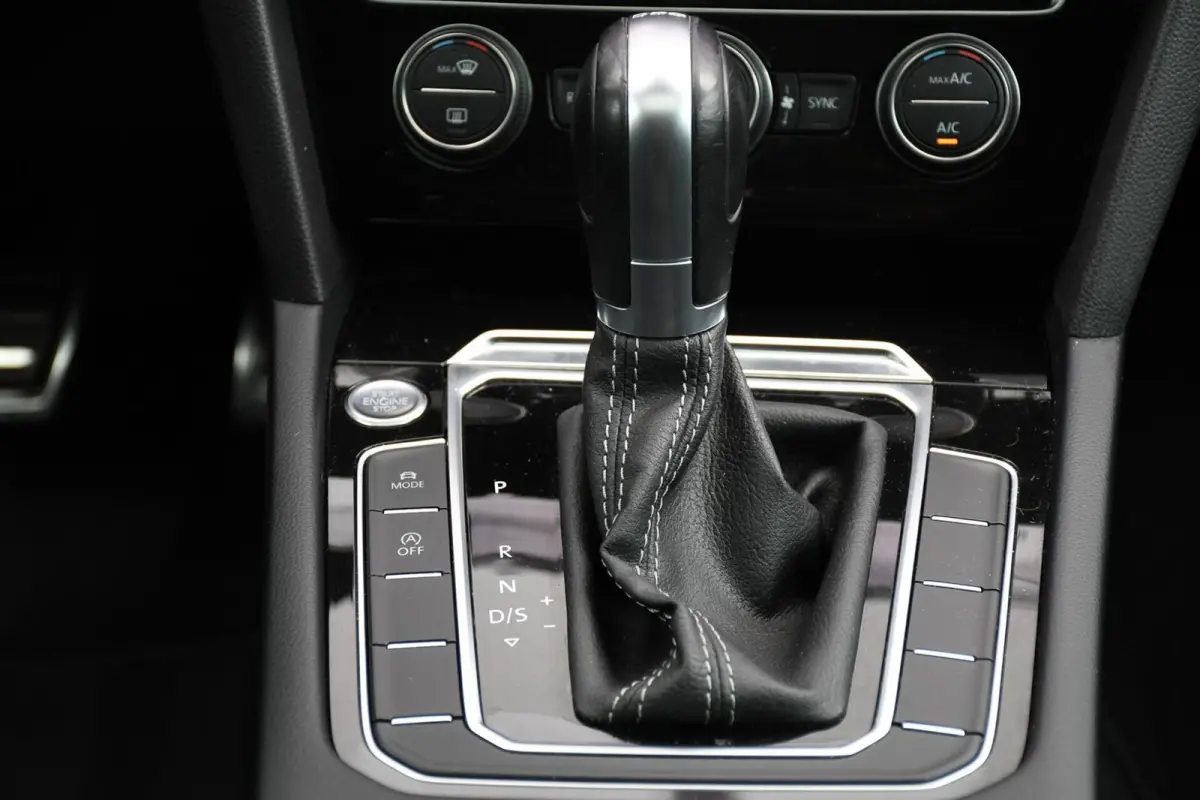 1.5 TSI Business Panoramadak R-line Trekhaak