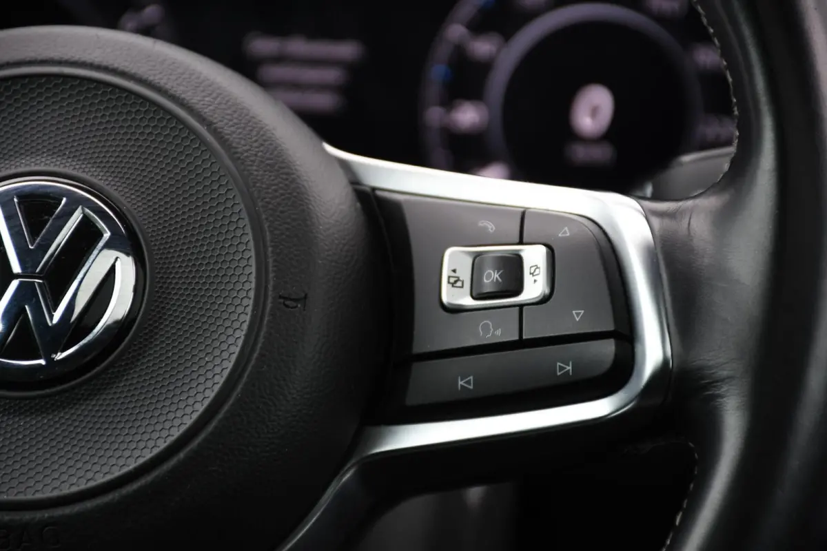 1.5 TSI Business Panoramadak R-line Trekhaak