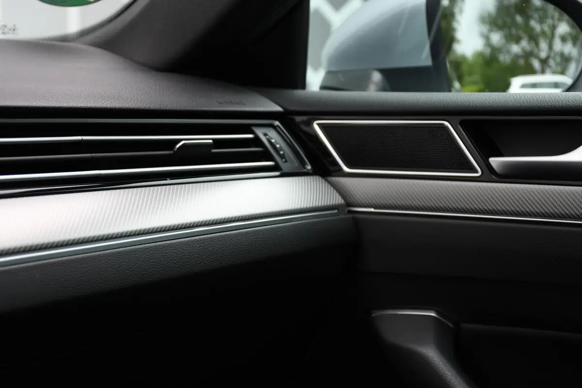 1.5 TSI Business Panoramadak R-line Trekhaak