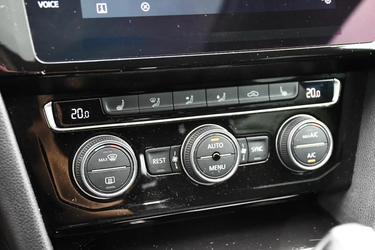 1.5 TSI Business Panoramadak R-line Trekhaak
