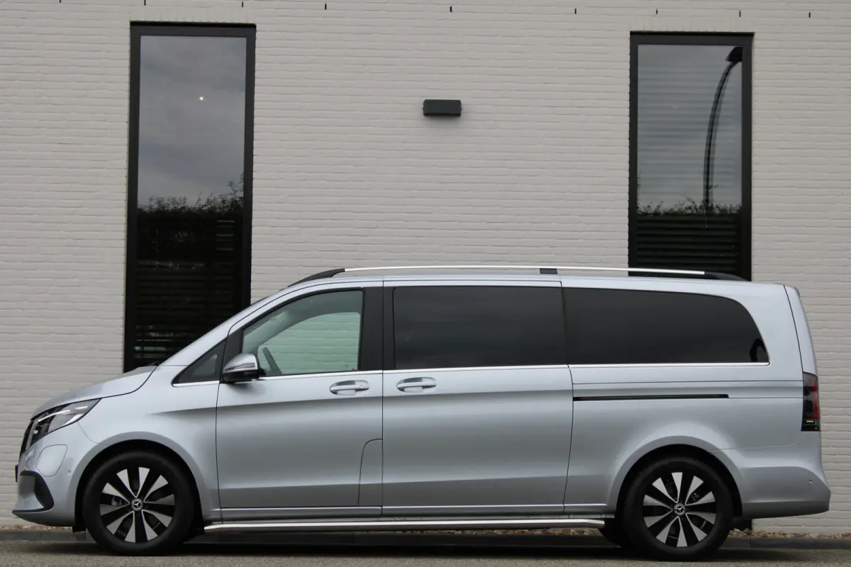 300 L3 / Extra Lang / 7-Persoons / 2x Elec Schuifdeur / Burmester / 360 Camera / Vol Opties / NIEUWSTAAT