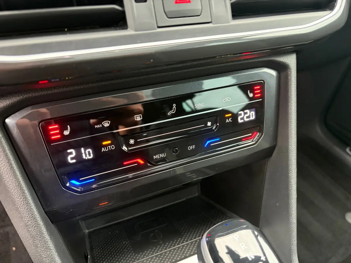 1.4 TSI e-Hybrid PHEV Xperience|Rijklaar prijs|Pano dak|Camera|Elek. stoel|Elek. klep|Stoelverw. voor + Achter|