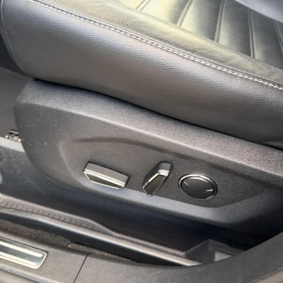 2.0 Titanium | Automaat | DEALER ONDERHOUDEN !!