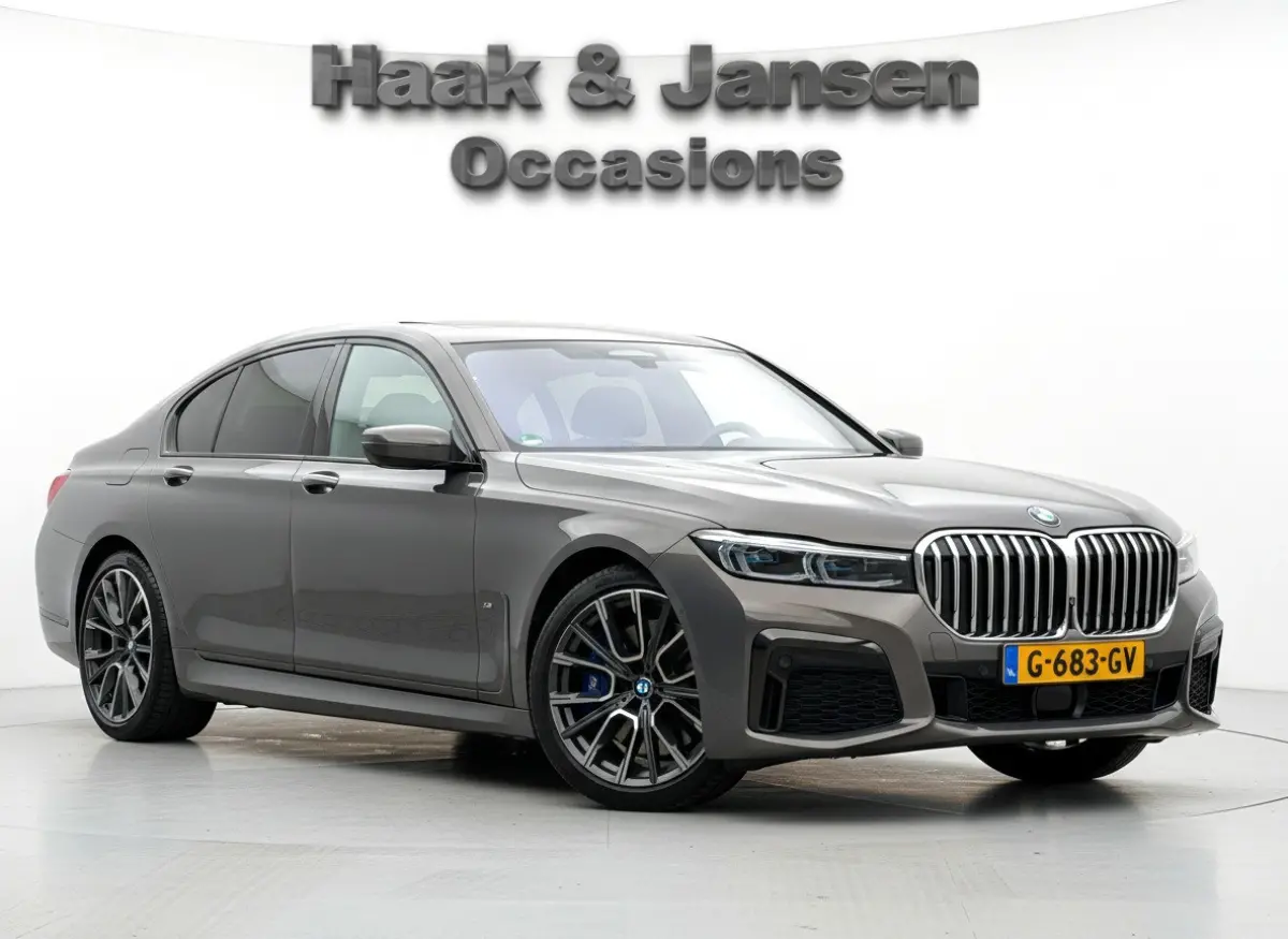 745e M-Sport / Champagner Quartz / Massage / ACC / NAP / Service t/m 2028!