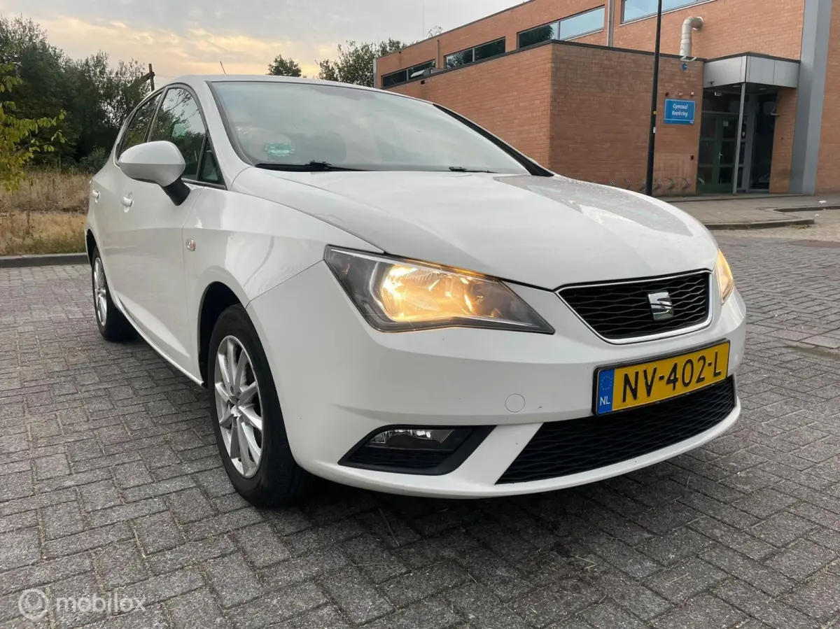1.4 TDI Style Connect NAVIGATIE AIRCO CRUISE