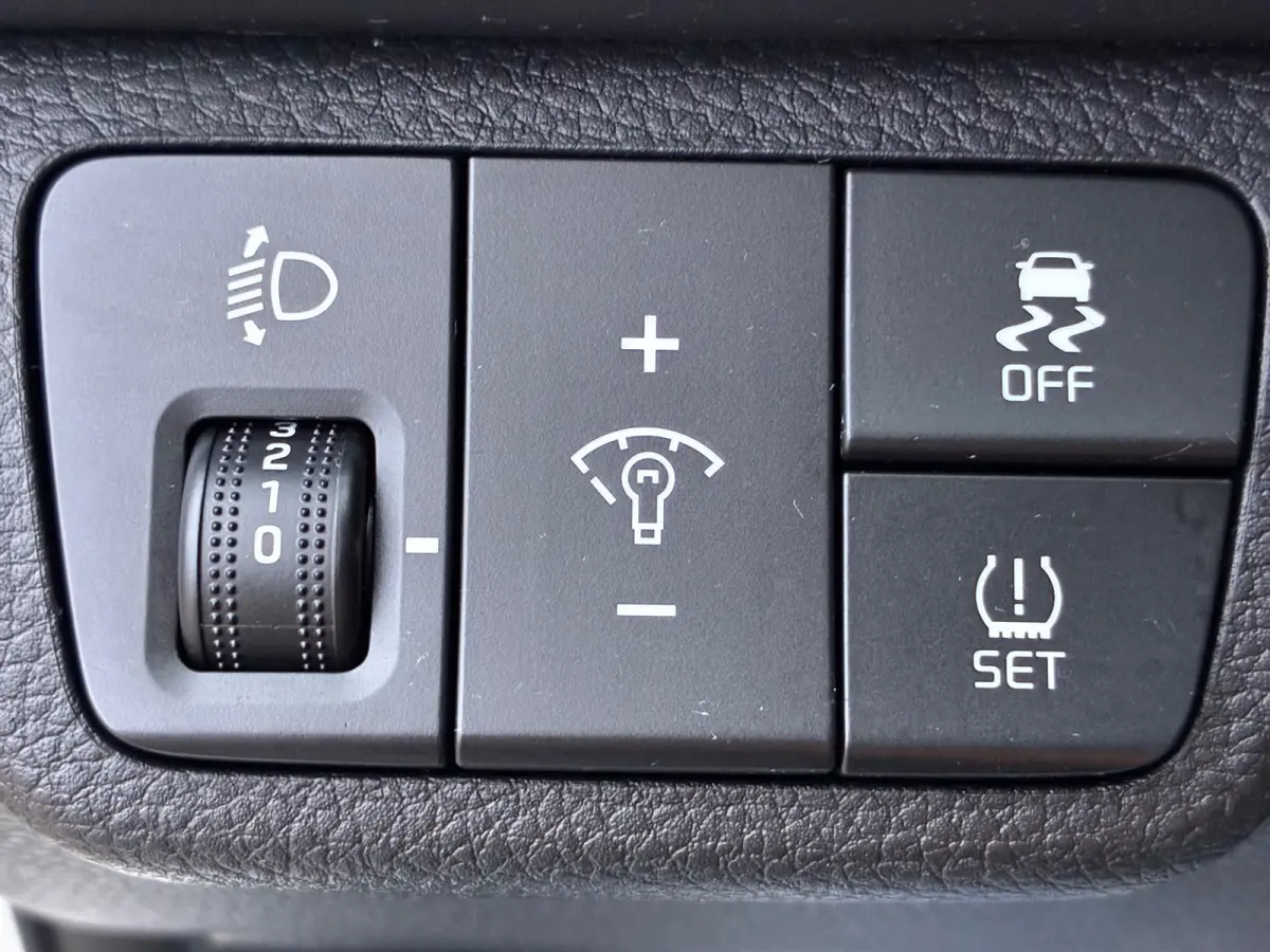 1.0 TGDI ComfortPlusLine Navigator|Camera|Navigatie|Airco|CruiseControl|PDC|Nieuwe APK|NAP|