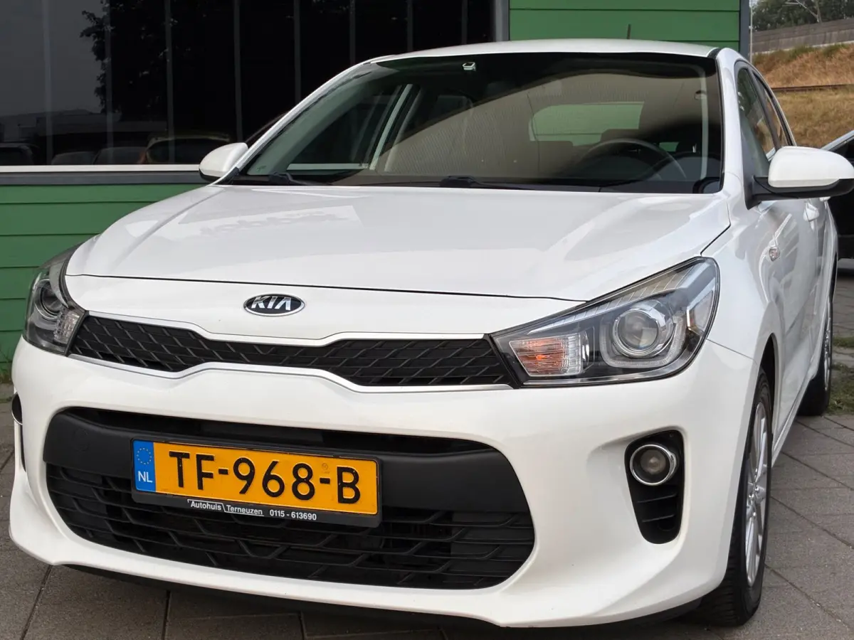 1.0 TGDI ComfortPlusLine Navigator|Camera|Navigatie|Airco|CruiseControl|PDC|Nieuwe APK|NAP|