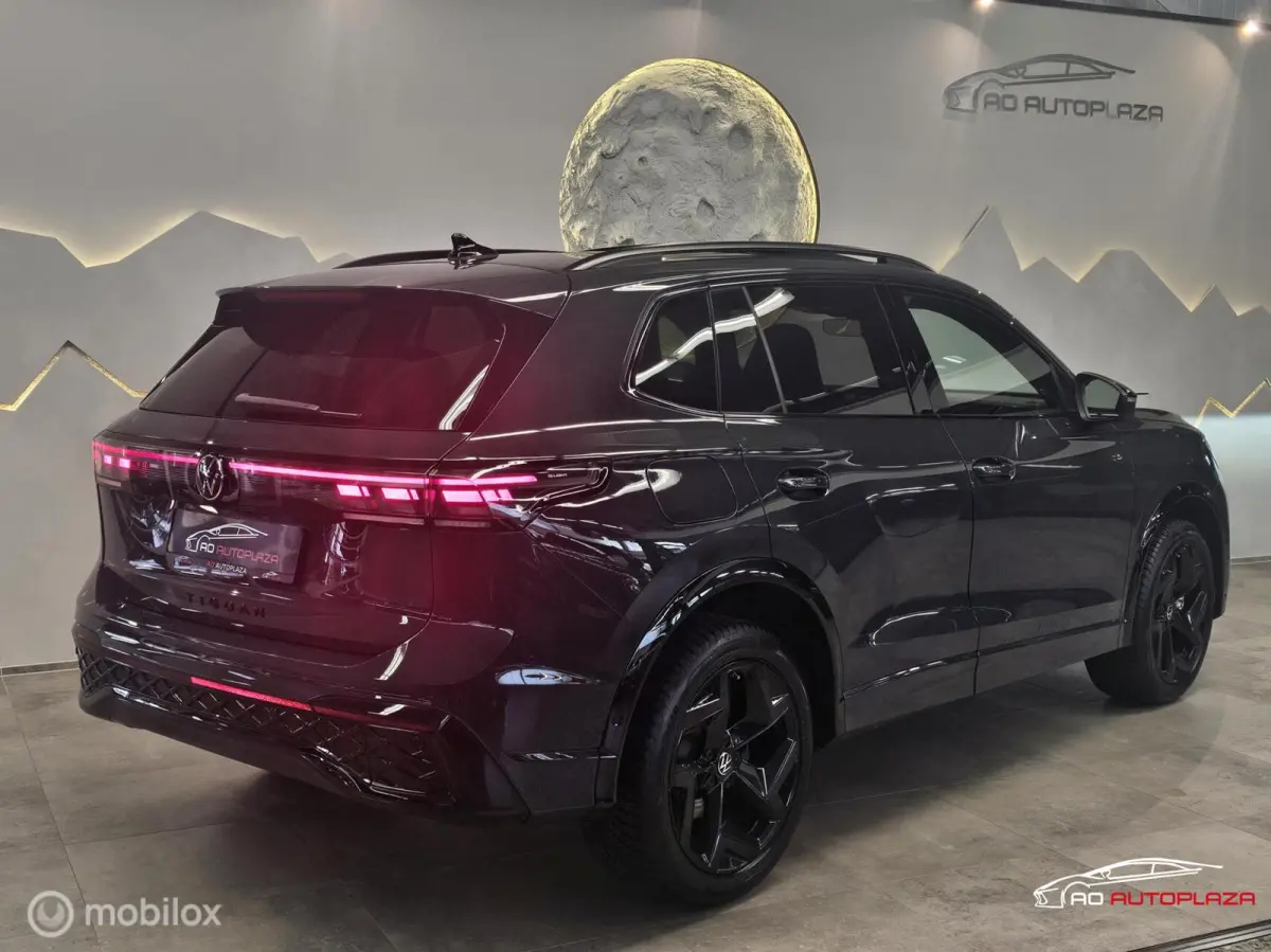 1.5 eHybrid 3x R-Line Panorama/Black Style