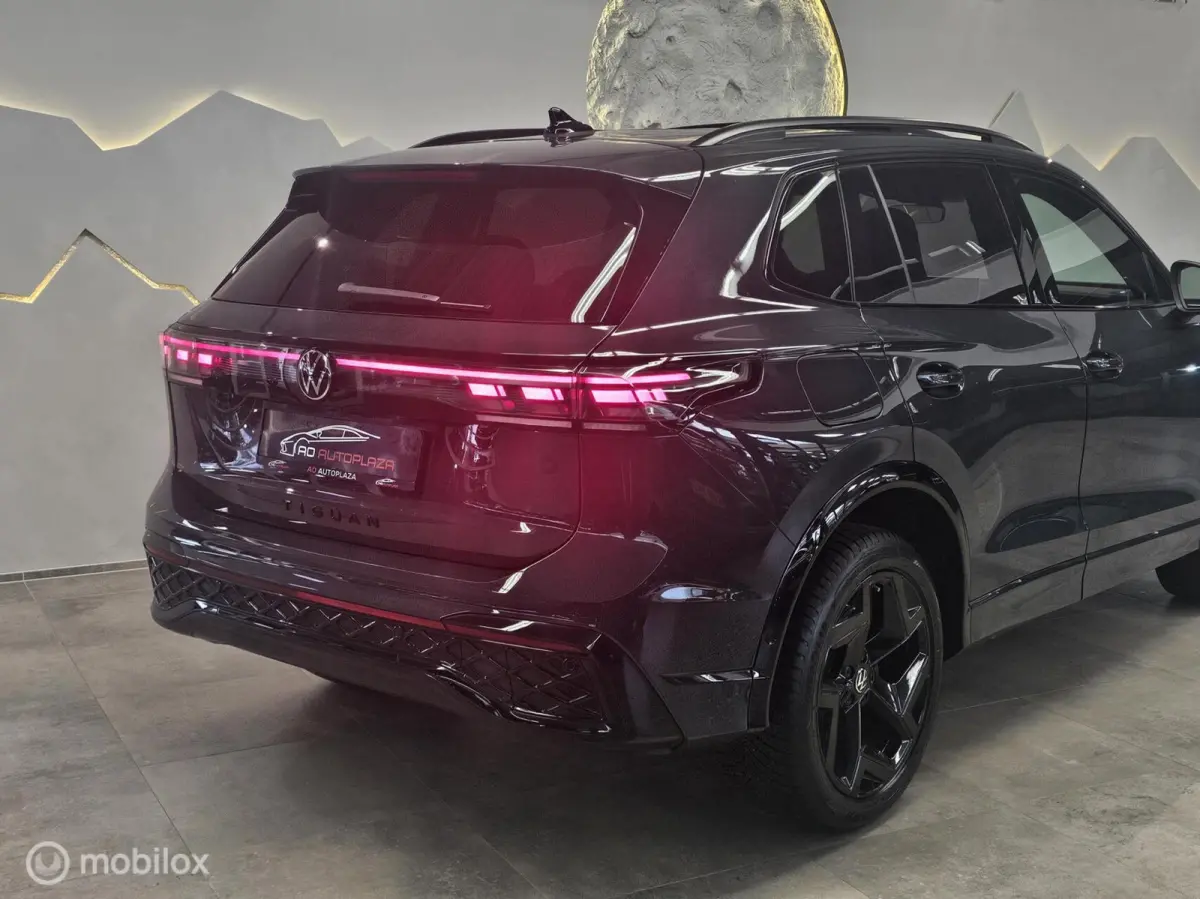 1.5 eHybrid 3x R-Line Panorama/Black Style