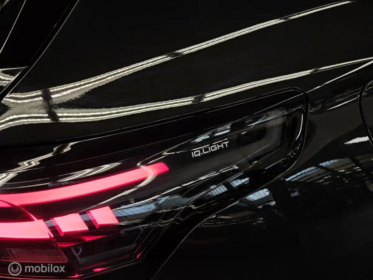 1.5 eHybrid 3x R-Line Panorama/Black Style