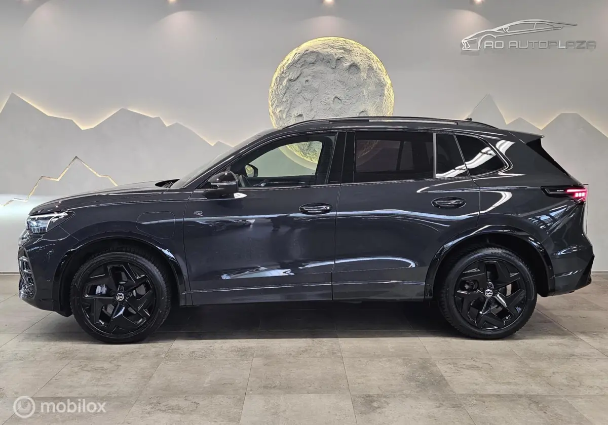 1.5 eHybrid 3x R-Line Panorama/Black Style