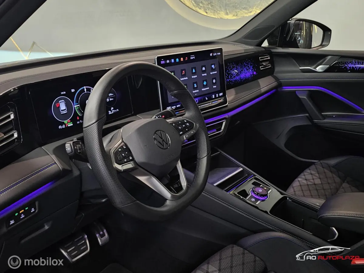 1.5 eHybrid 3x R-Line Panorama/Black Style
