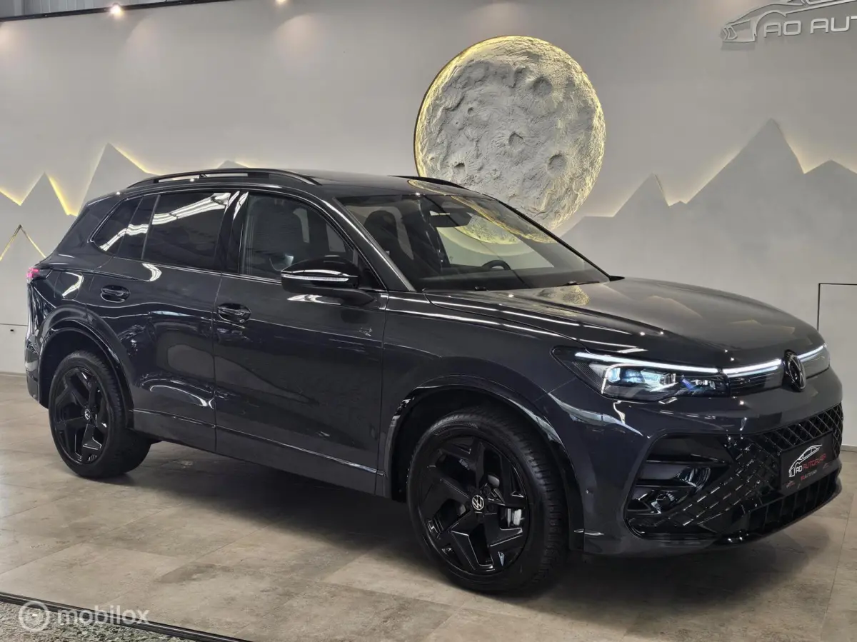 1.5 eHybrid 3x R-Line Panorama/Black Style