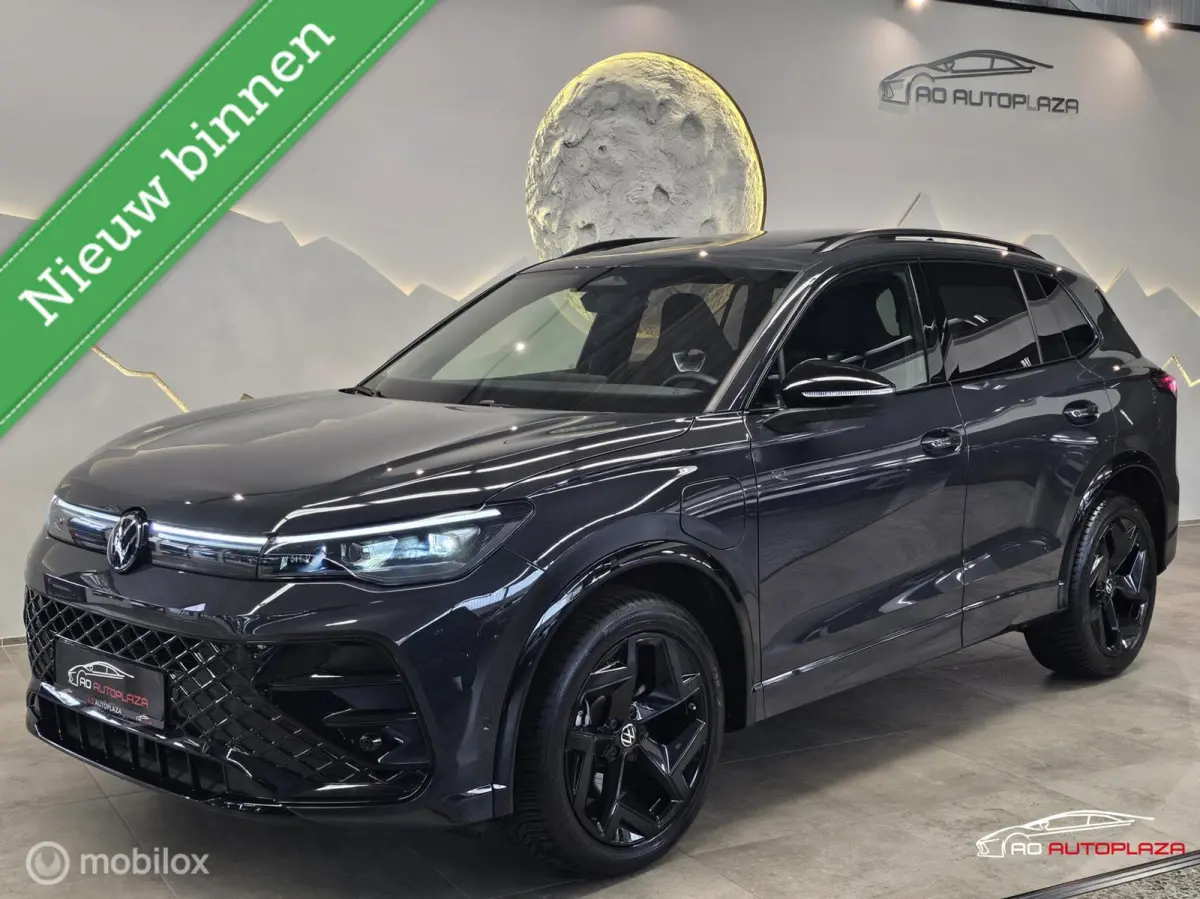 1.5 eHybrid 3x R-Line Panorama/Black Style
